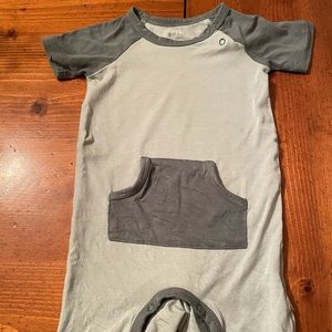 Kyte Baby Shortall size 12-18 months